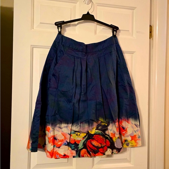 Ellie TAHARI Blue Pleated Skirt Size 8 Floral Colorful A Line Silk? - Picture 1 of 8